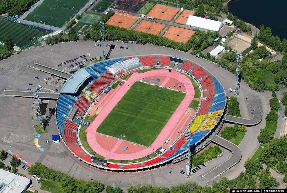 Центральный стадион Красноярска 